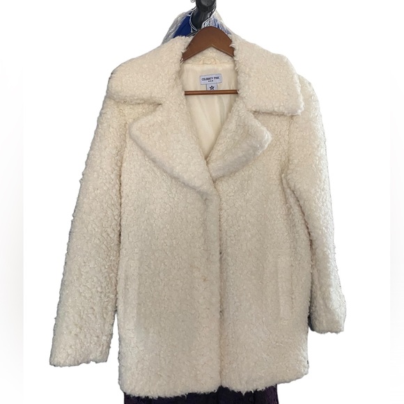 🎉🪩 Fun Sherpa Coat - Picture 1 of 6